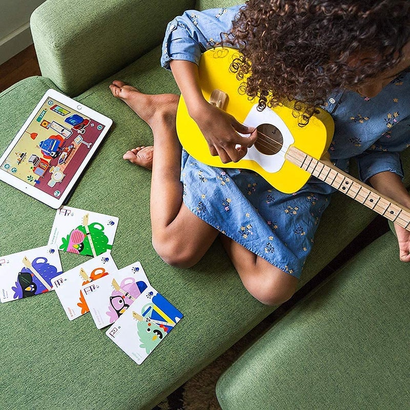 Loog Pro Acoustic kids Guitar 3-strings Ages 6+ Learning App and Lessons Included Black - Image 3